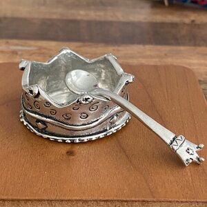 Basic Spirit  Collectible salt or sugar caner in the shape of a crown,